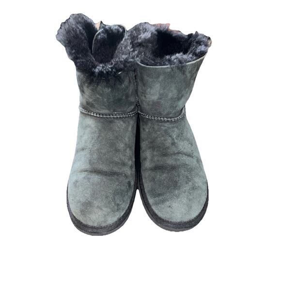 UGG Australia‎ Women's Sz 8 BAILEY BOW Black Shearling Sheepskin Ankle Boots - Picture 1 of 11